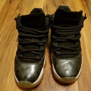 Air Jordan XI (11) Baron Low Top Sneakers